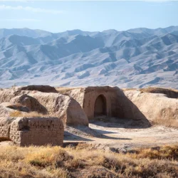參觀古代潘吉肯特遺址